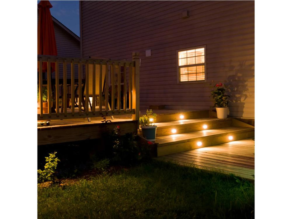 Deck Lights_Electric Garden Lighting