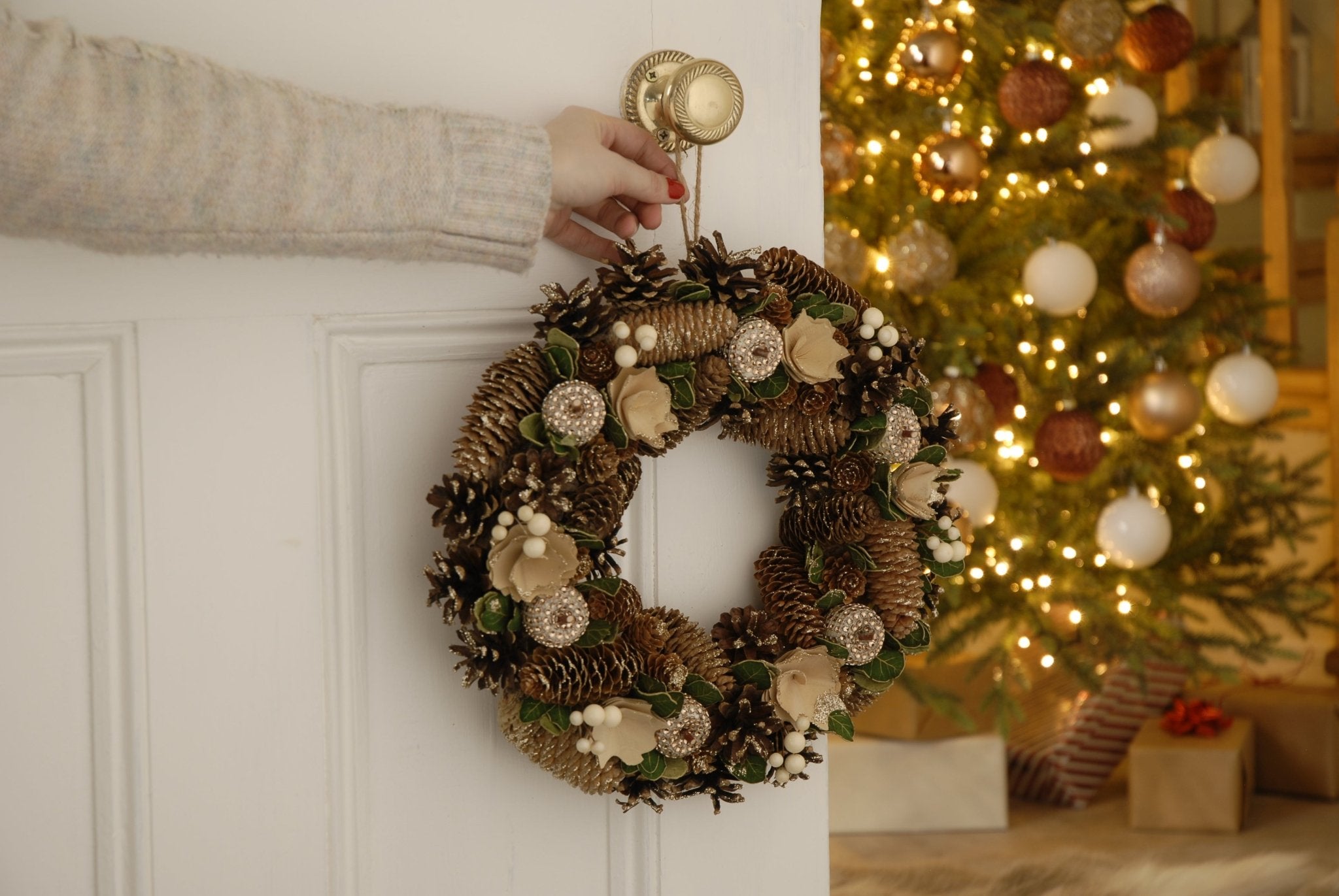 Gold Rose & Pinecone Wreath_Christmas Wreaths